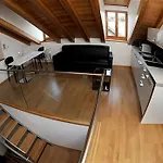 Marta - Stone House In The Center - 4* Сплит