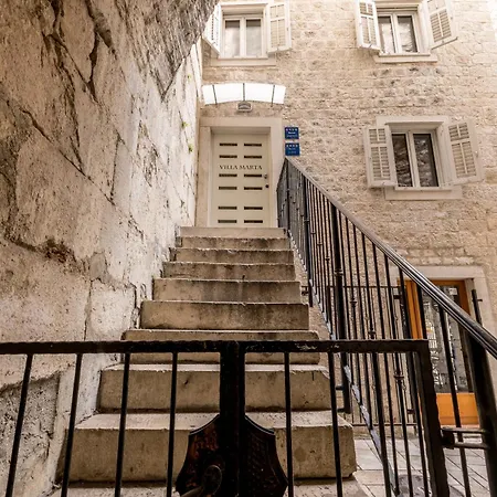 Marta - Stone House In The Center - 4* Split