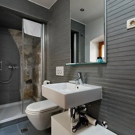 Pensión Marta - Stone House In The Center -