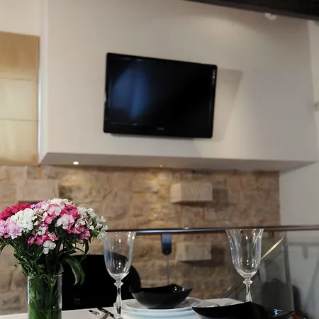 Pensión Marta - Stone House In The Center -