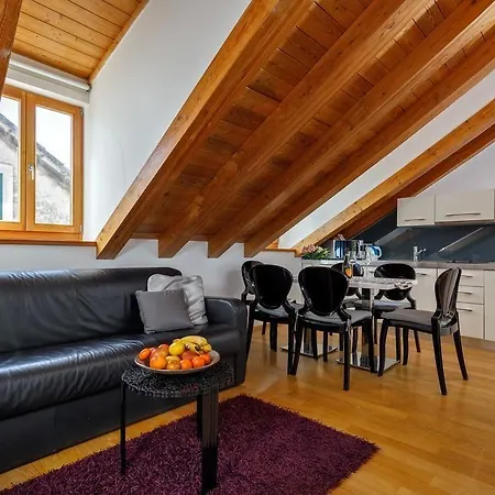 Marta - Stone House In The Center - 招待所 斯普利特