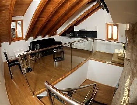 Marta - Stone House In The Center - 斯普利特